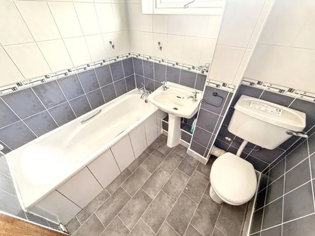 Morpeth NE65 9YD, NE65, photo 11