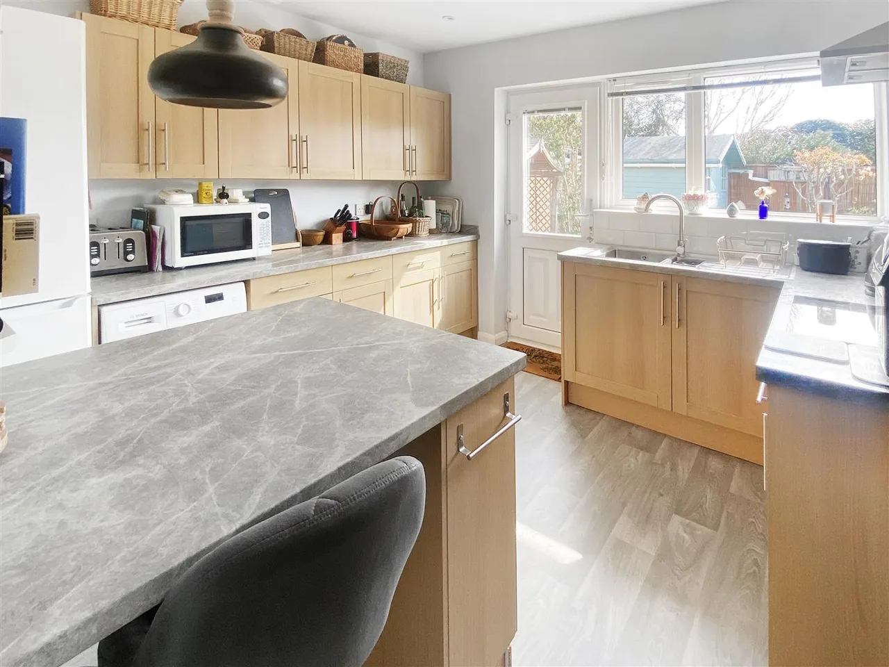 Glenville Road, Rustington, photo 4