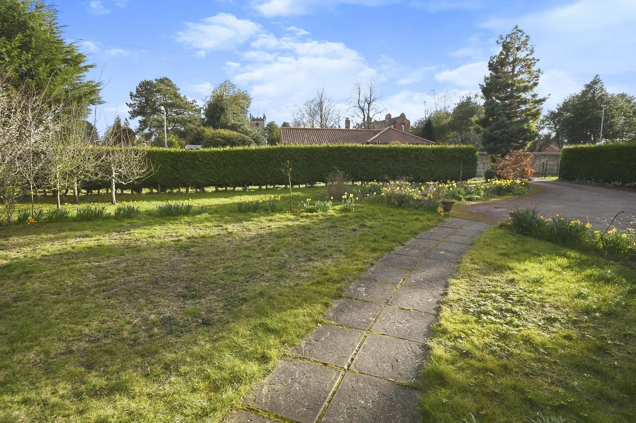 Hall Drive, Canwick, Lincoln, Lincolnshire, LN4, photo 20