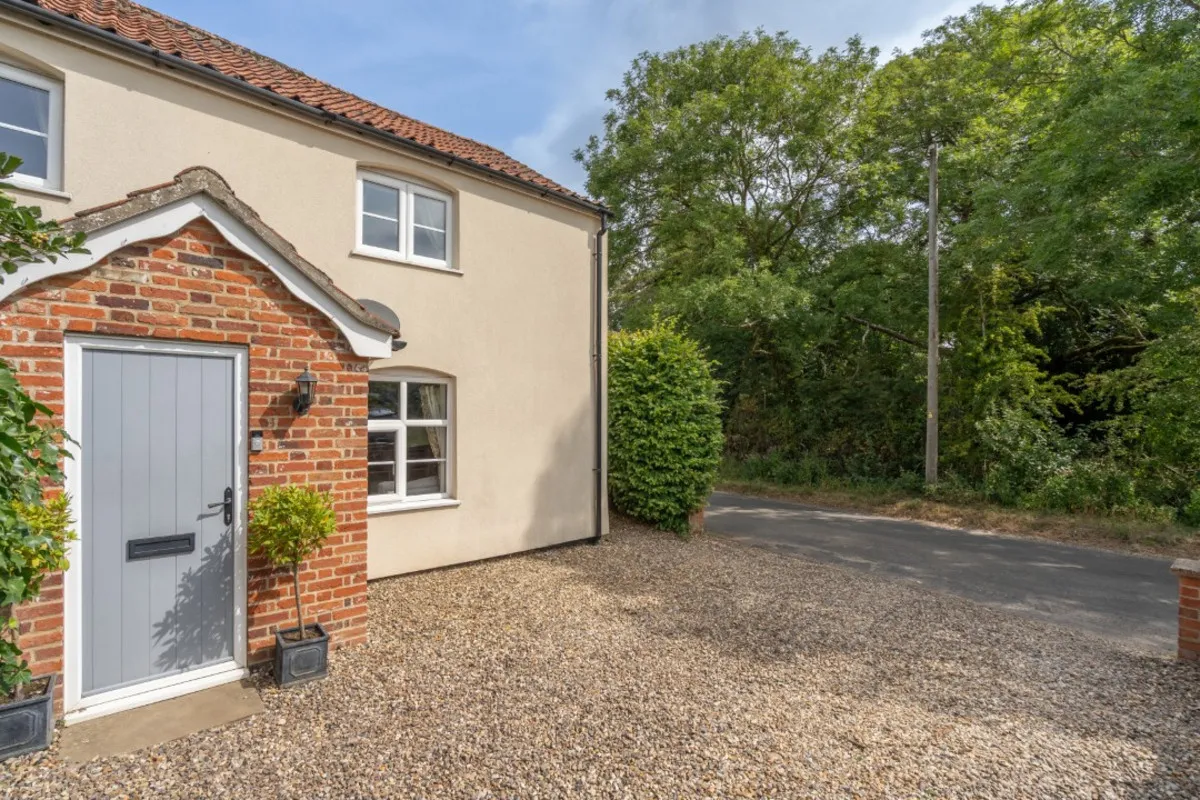 Birds Corner, Shipdham, IP25, photo 15
