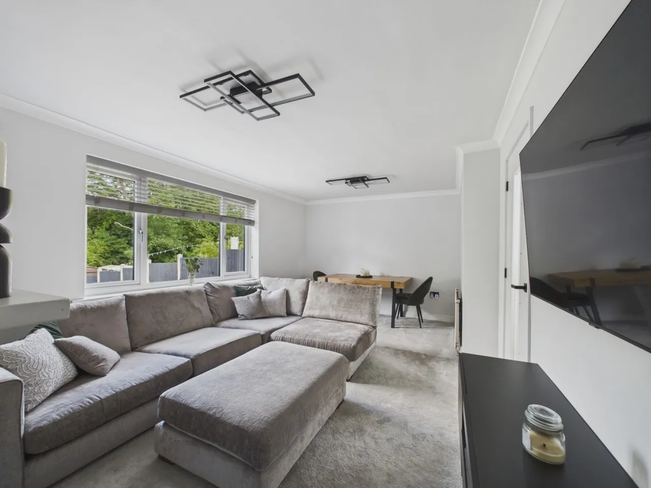 Manvers Road, Swallow Nest, photo 10