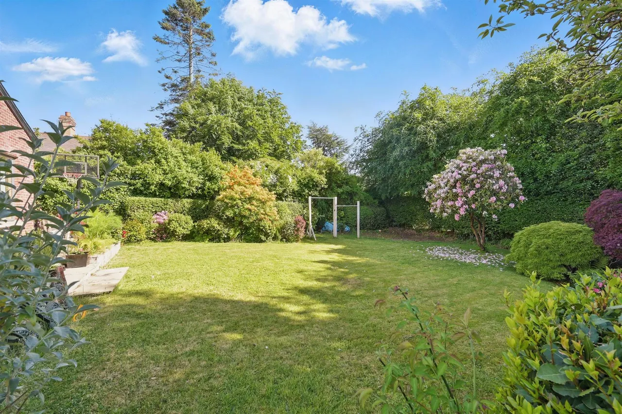 Cranmore Gardens, Malone, BT9, photo 51