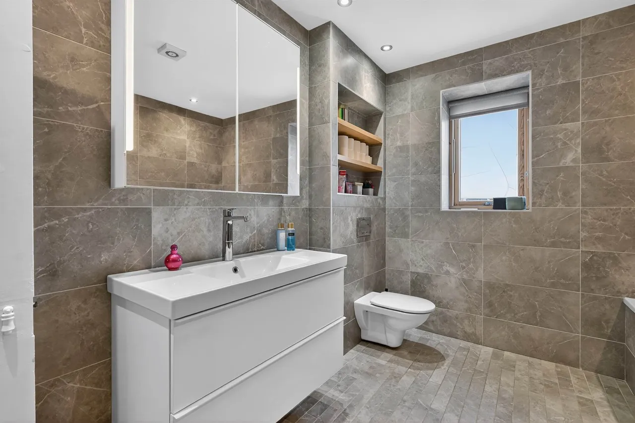 Cranmore Gardens, Malone, BT9, photo 44