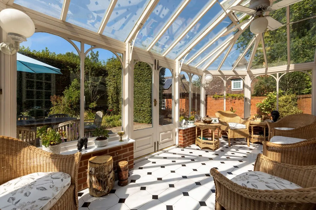 Old Lane, Cobham, KT11, photo 6