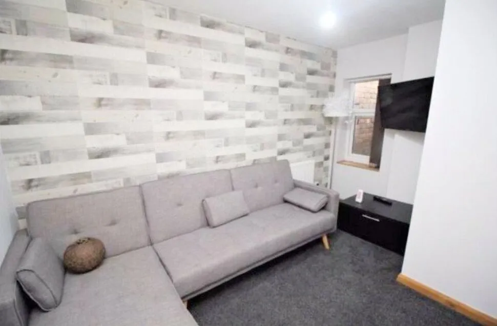 1 bed property to rent — Shelley Road, Ashton-on-Ribble, Lancashire, PR2