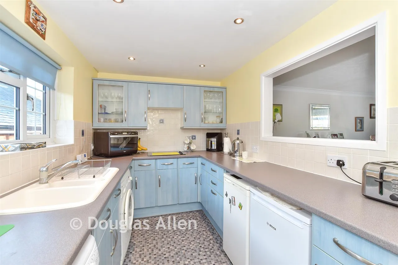 Wood Lane, Hornchurch, RM12, photo 4