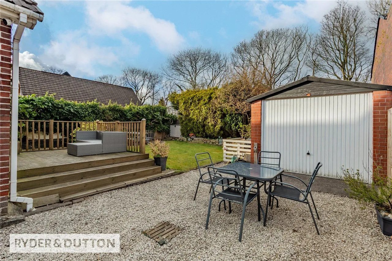 Rochdale Road, High Crompton, OL2, photo 24
