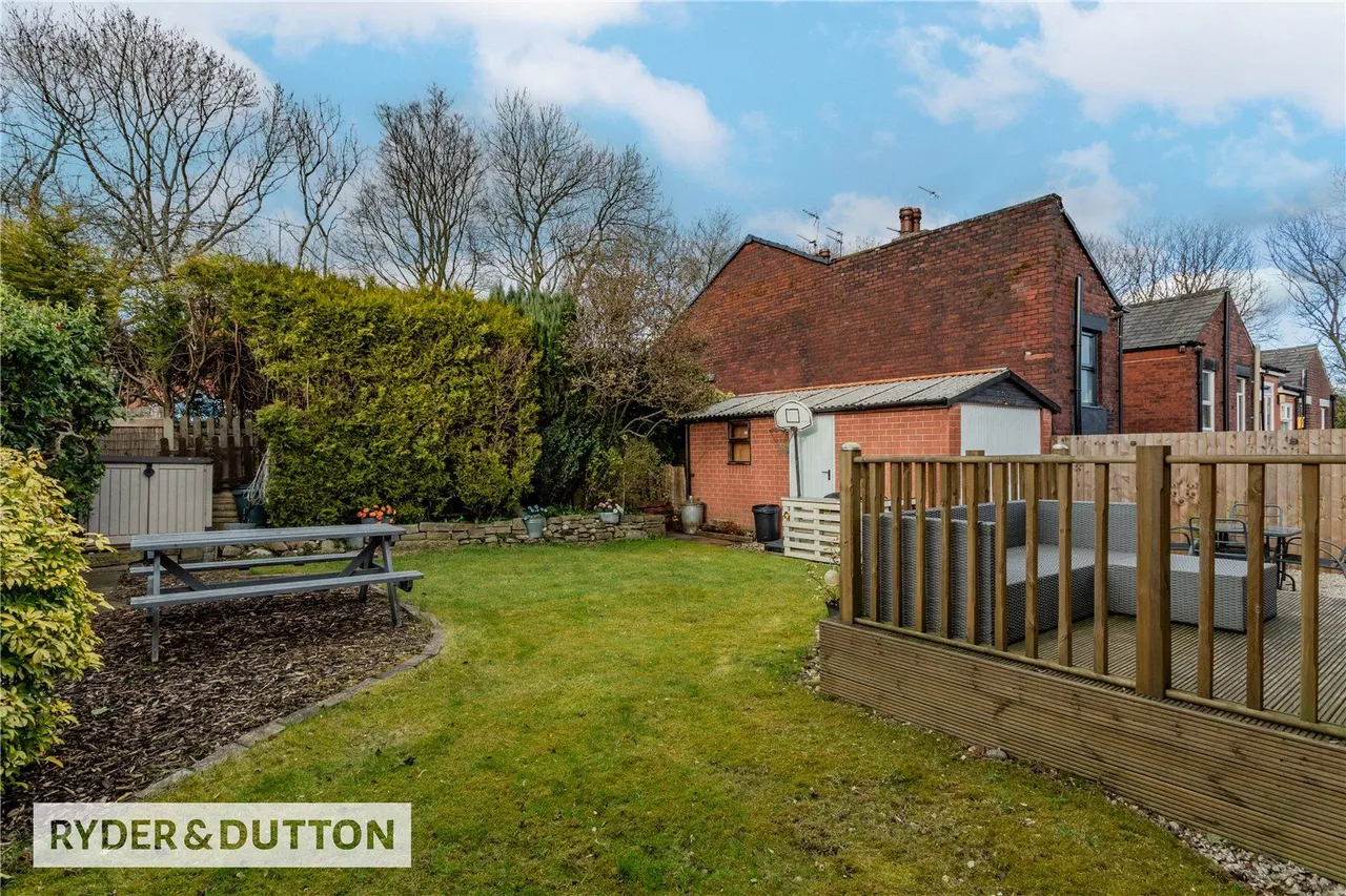 Rochdale Road, High Crompton, OL2, photo 23
