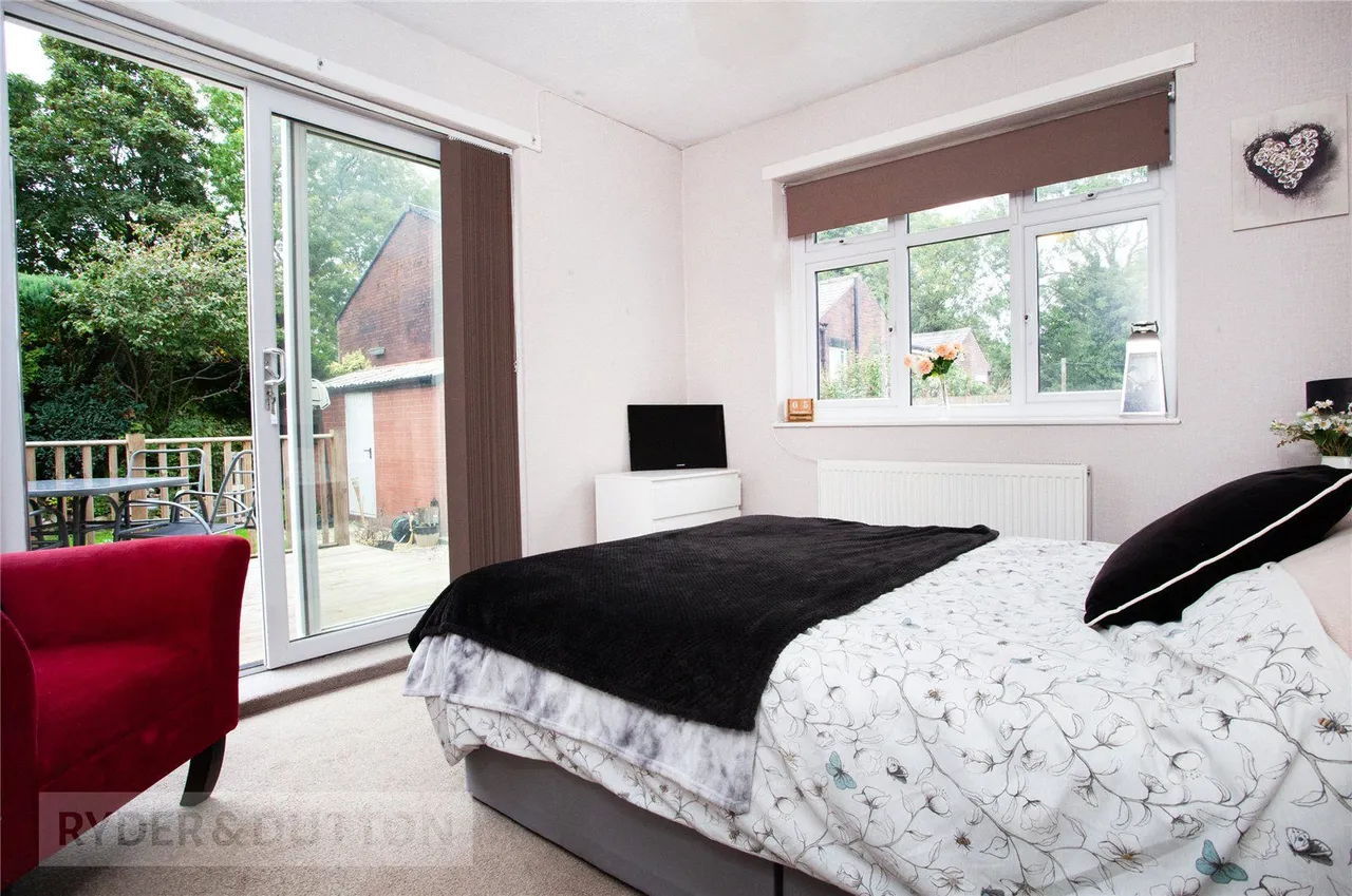 Rochdale Road, High Crompton, OL2, photo 12