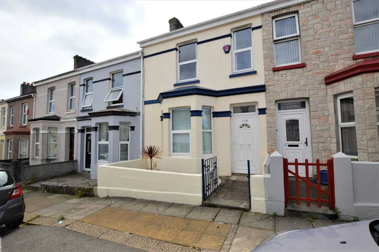 2 bed property for sale — Desborough Road, Plymouth, Devon, PL4