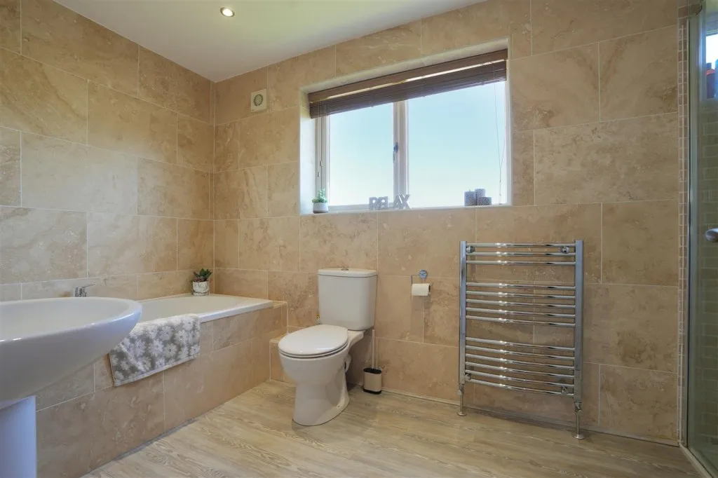 Royd Lane, Millhouse Green, photo 22