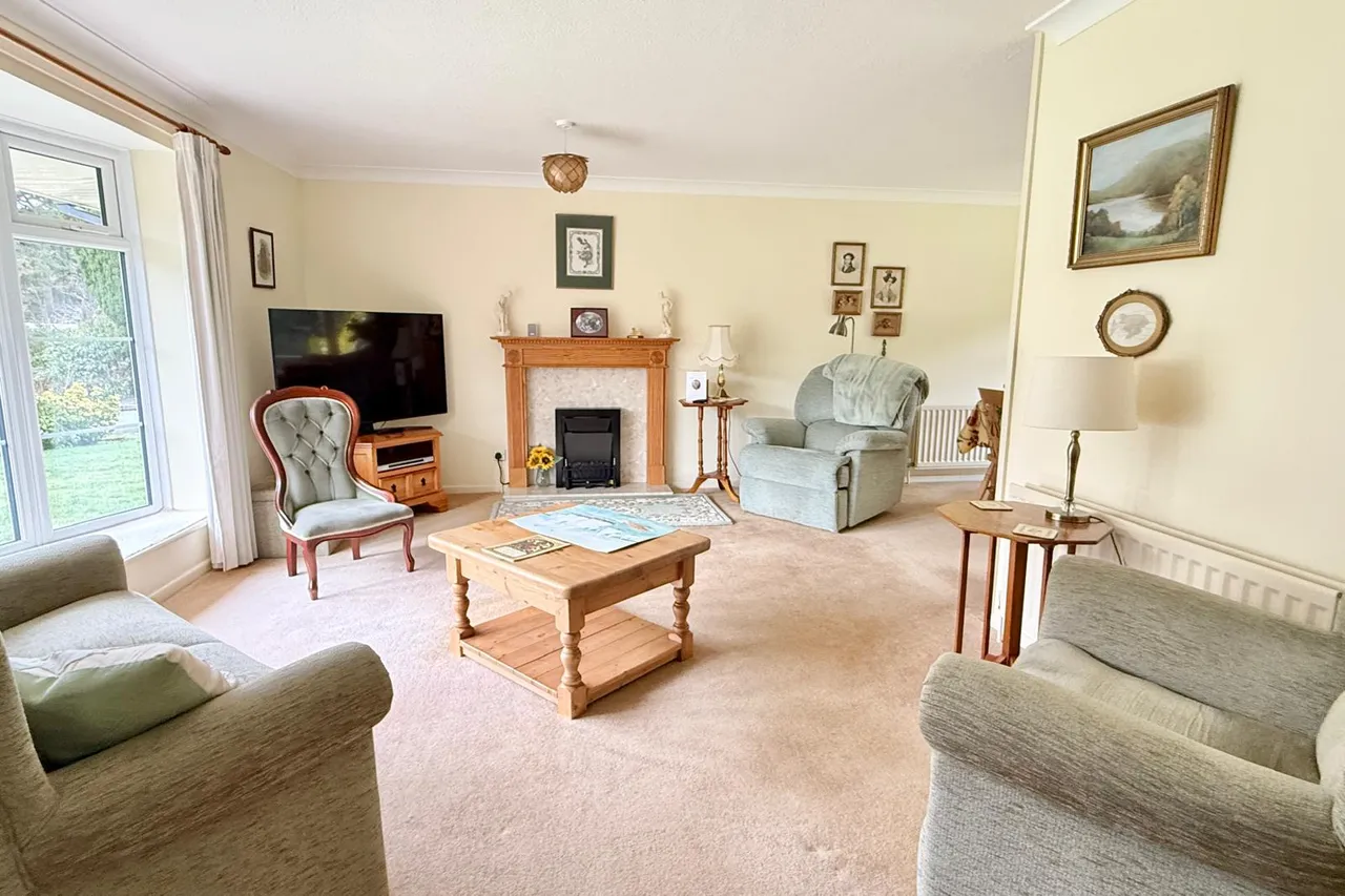 Shelley Close, Ashley Heath, BH24, photo 2