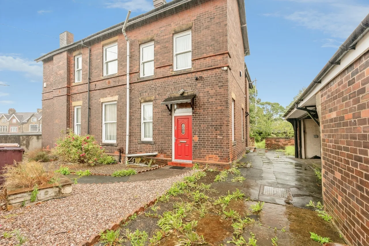Burnley Road, Padiham, BB12, photo 25