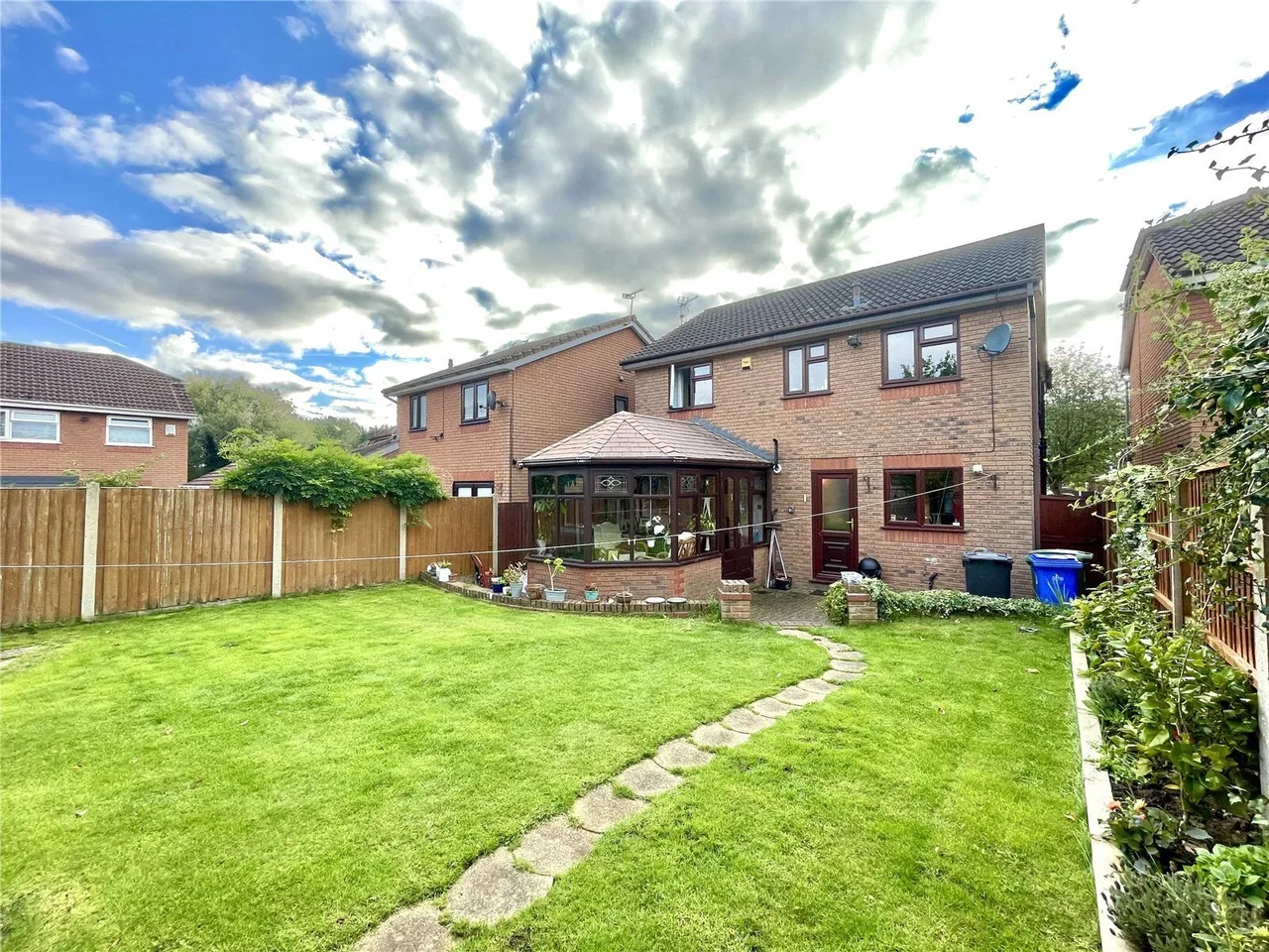 Finsbury Park, Widnes, WA8, photo 26