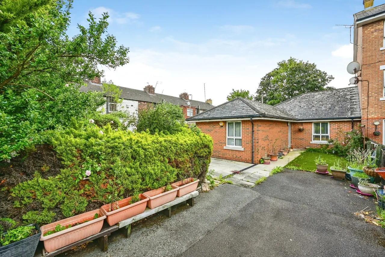 Spekeland Road, Liverpool, L7, photo 13