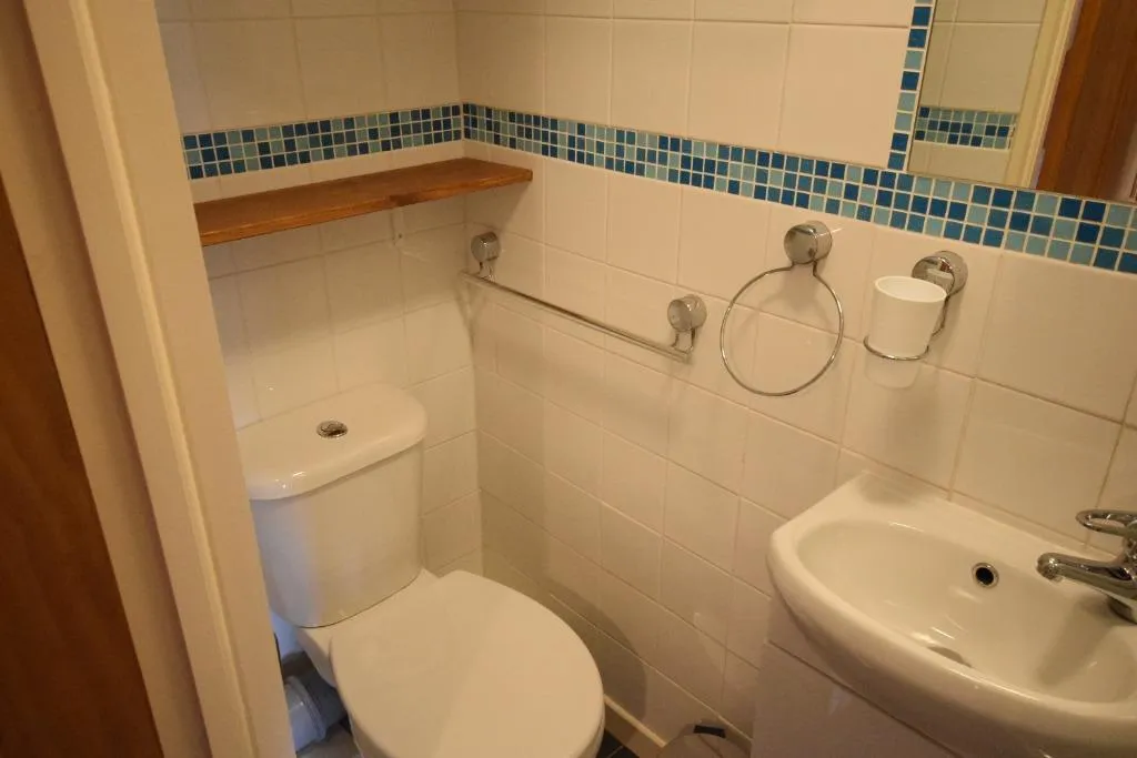 Wellington Road,, Wrexham, LL13, photo 5