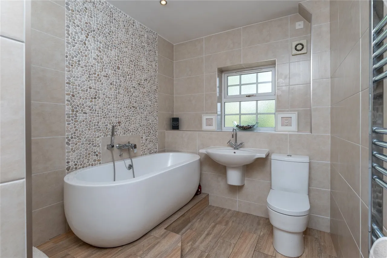 Yew Tree Close, St. Asaph, LL17, photo 12