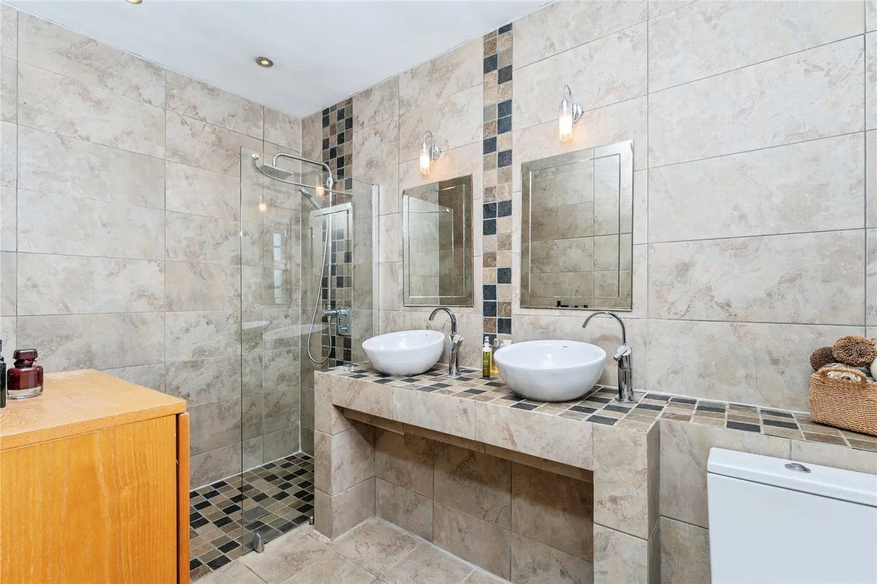 Yew Tree Close, St. Asaph, LL17, photo 20