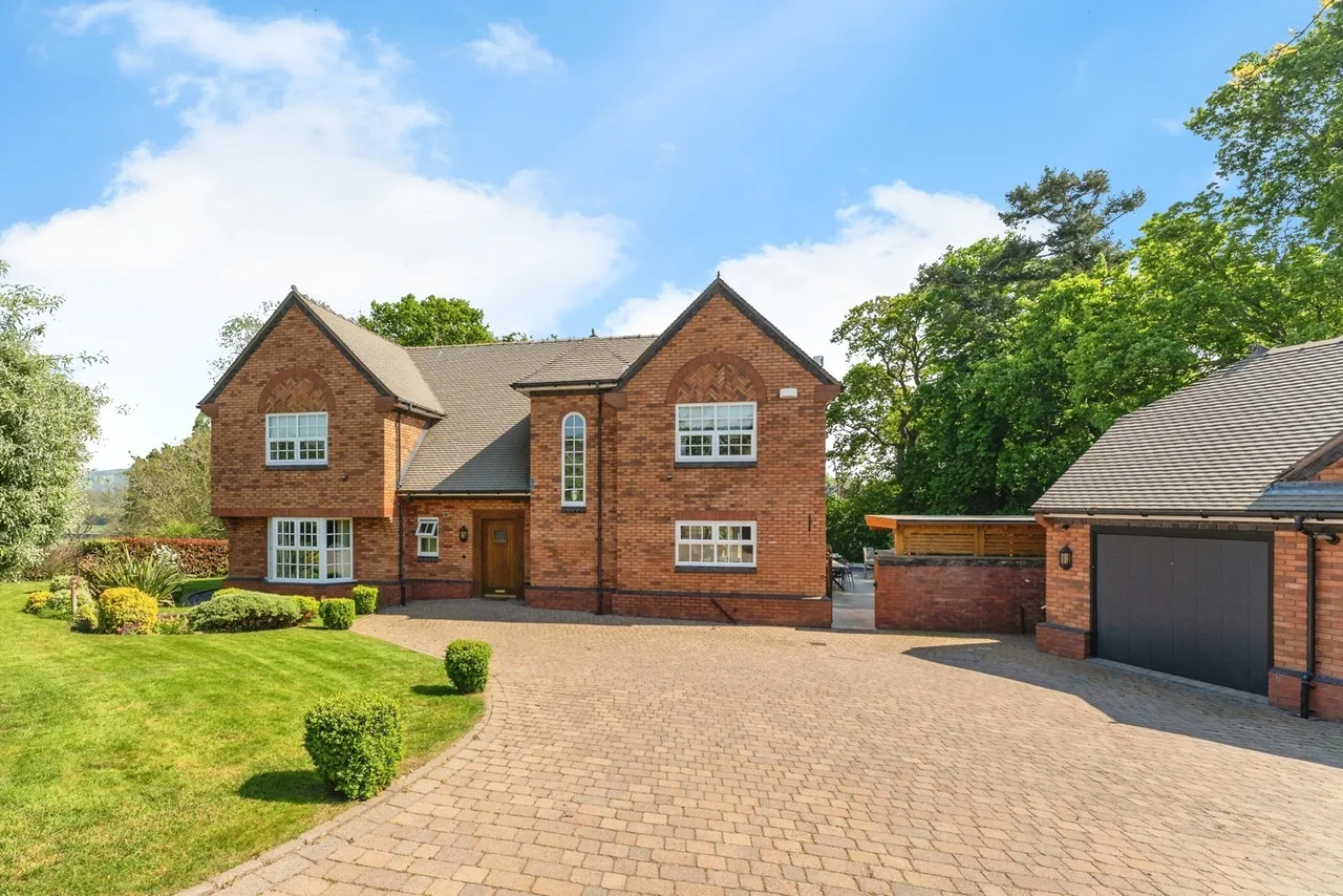 4 bed house for sale, Yew Tree Close, St. Asaph, LL17