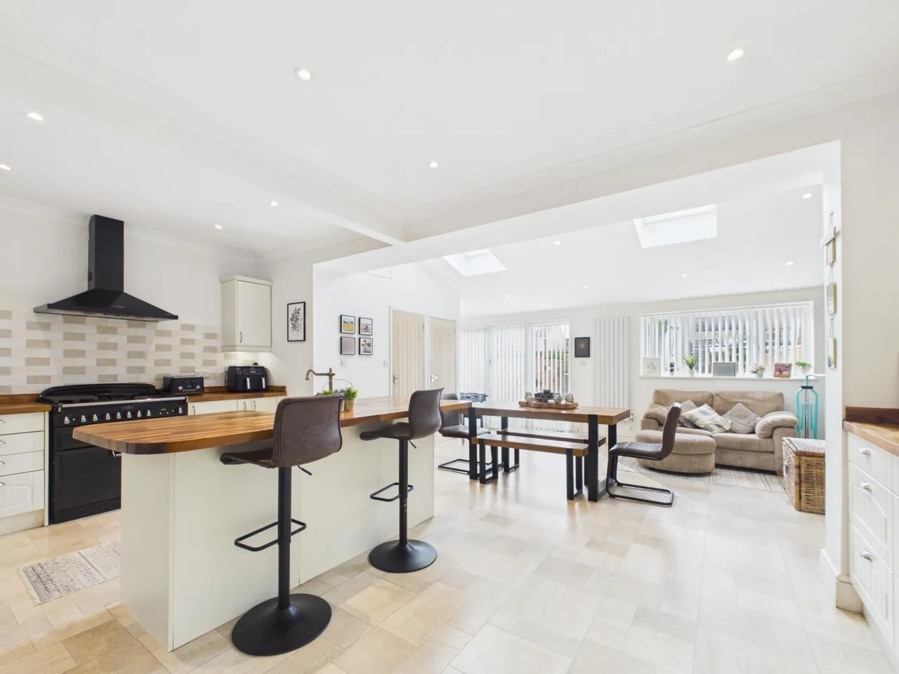 Gofton Avenue, Drayton, PO6, photo 2