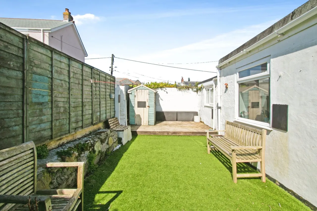 Church Road, Penryn, TR10, photo 24