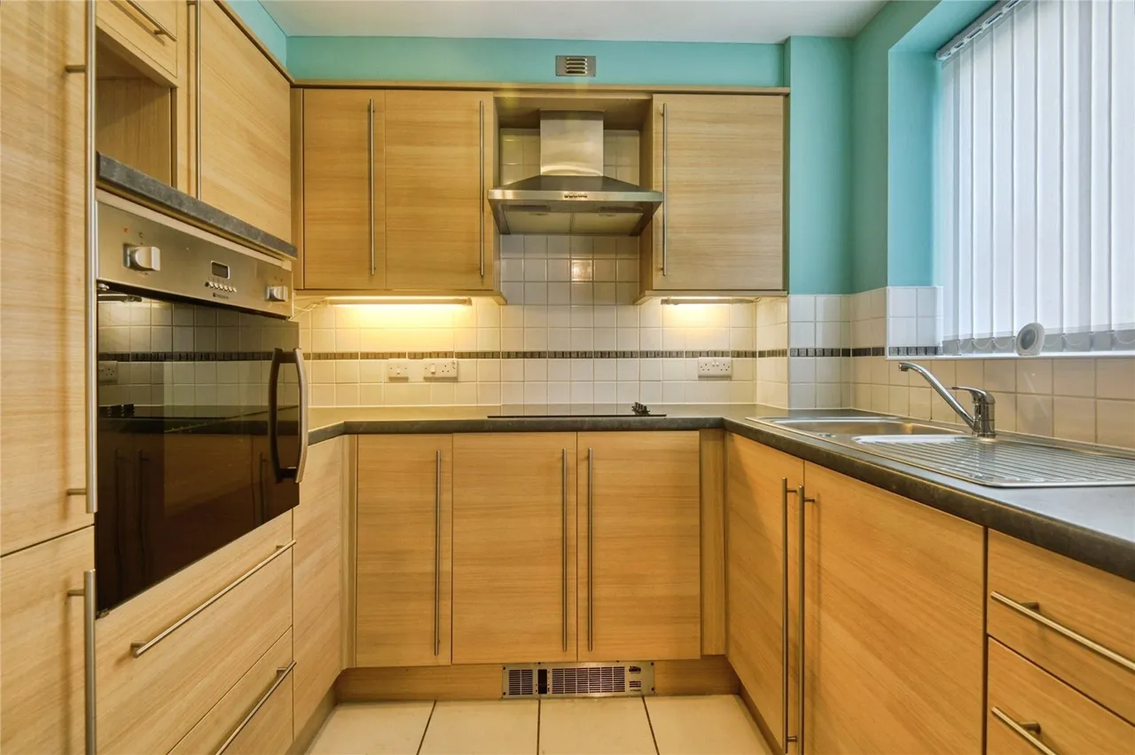Chester Road, Castle Bromwich, B36, photo 4