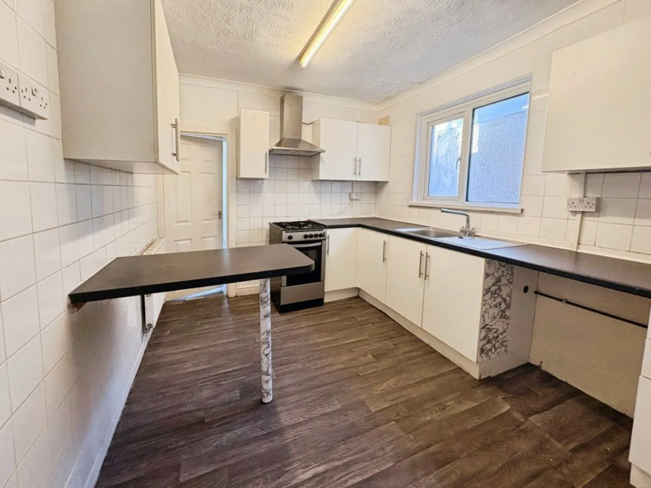 New street, Port Talbot, SA12, photo 2