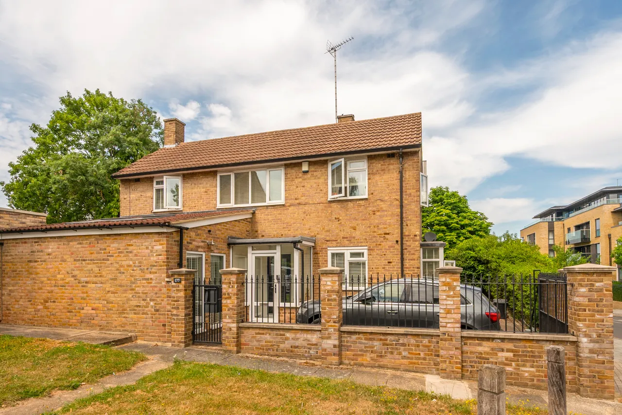 4 bed house to rent — 177 Carslake Road, London
