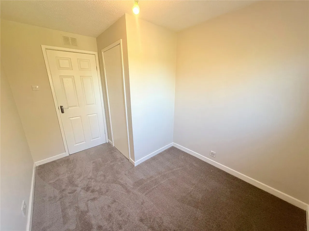 Forth Court, Mossneuk, East Kilbride, South Lanarkshire, G75, photo 5