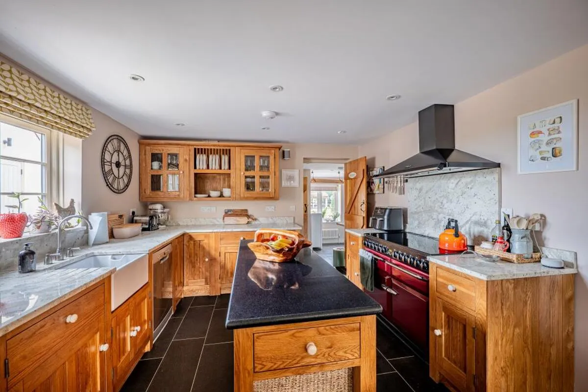 Norley Lane, Studley, SN11, photo 3