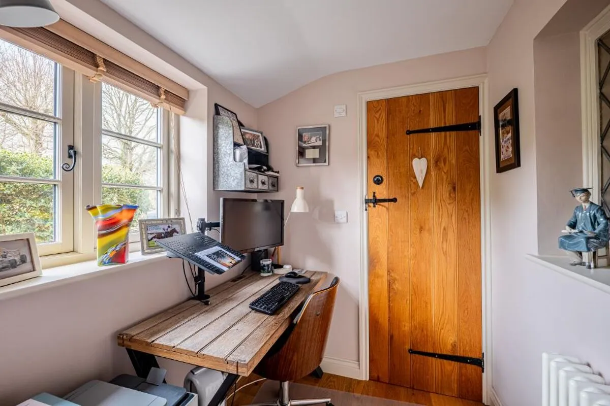 Norley Lane, Studley, SN11, photo 9