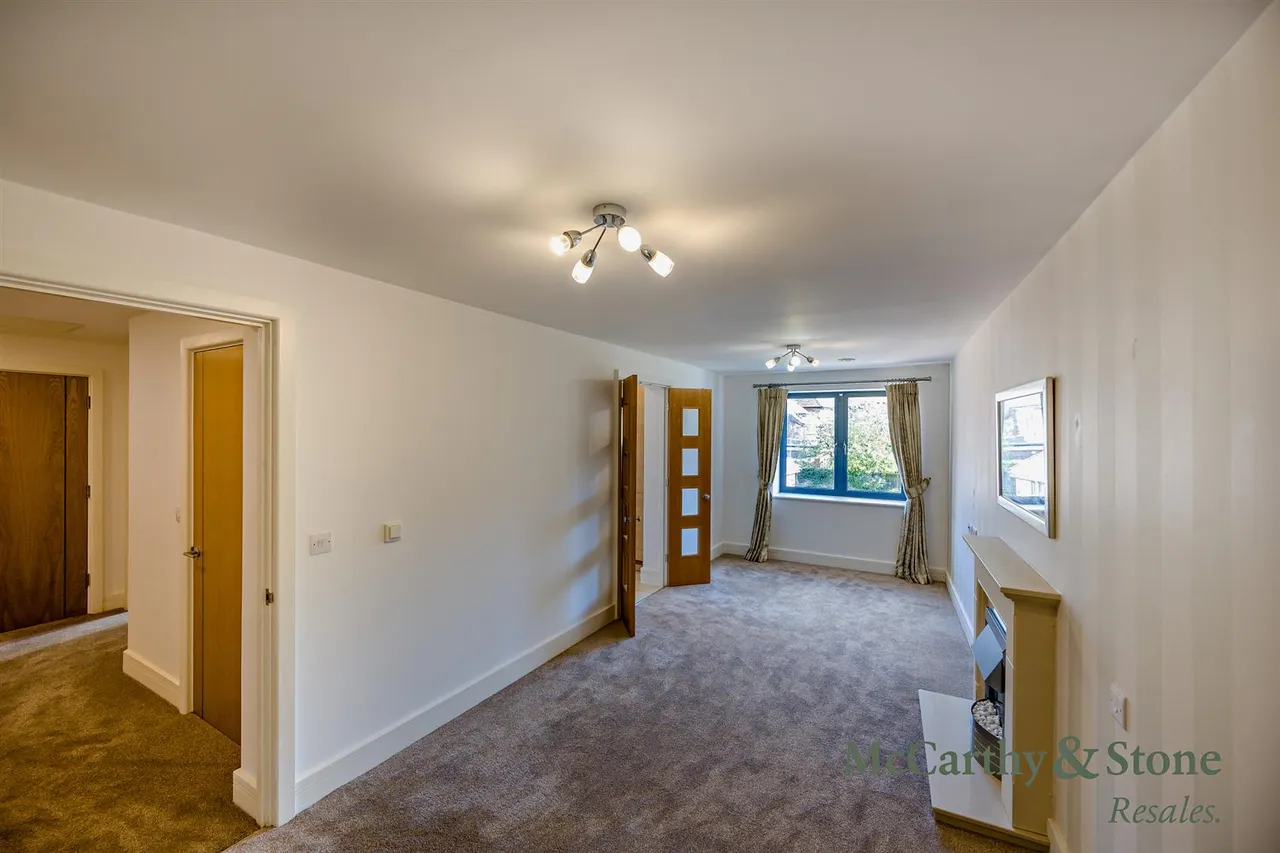 Darkes Lane, Potters Bar, EN6, photo 7