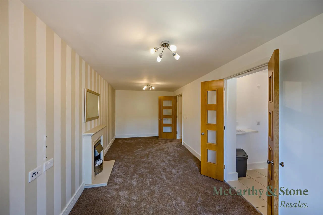 Darkes Lane, Potters Bar, EN6, photo 2