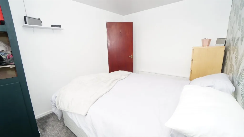 Santa Monica Crescent, Idle, photo 12