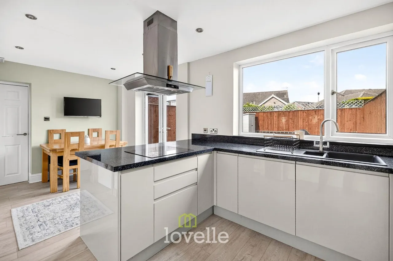 St. Nicholas Drive, Grimsby, DN37, photo 7