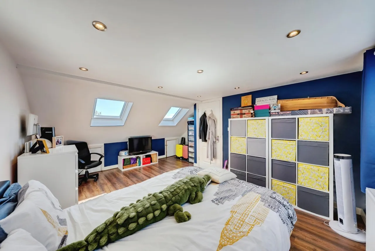 Hurstleigh Gardens, Ilford, IG5, photo 13