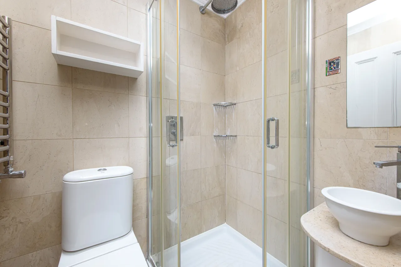 16 Holly Bush Vale, London, photo 10