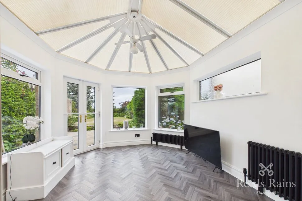 Whitechapel Road, Scholes, West Yorkshire, BD19, photo 6
