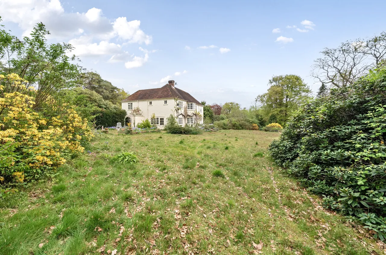 4 bed house for sale — Pine Avenue, Camberley, Surrey, GU15 2LY