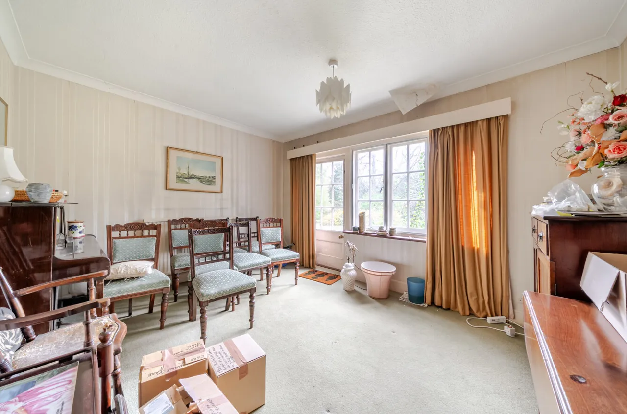 Pine Avenue, Camberley, Surrey, GU15 2LY, photo 6