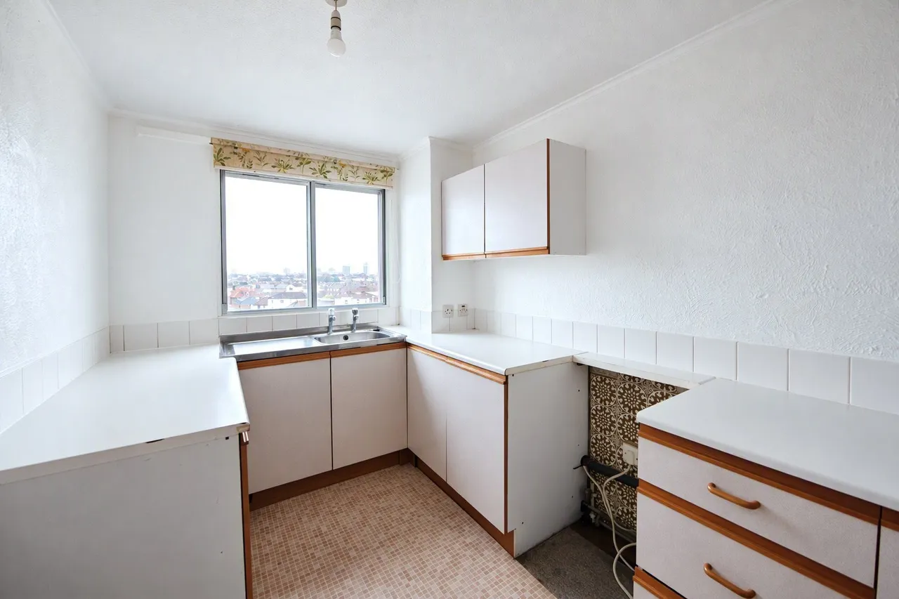 Clarendon Road, Southsea, PO4, photo 4
