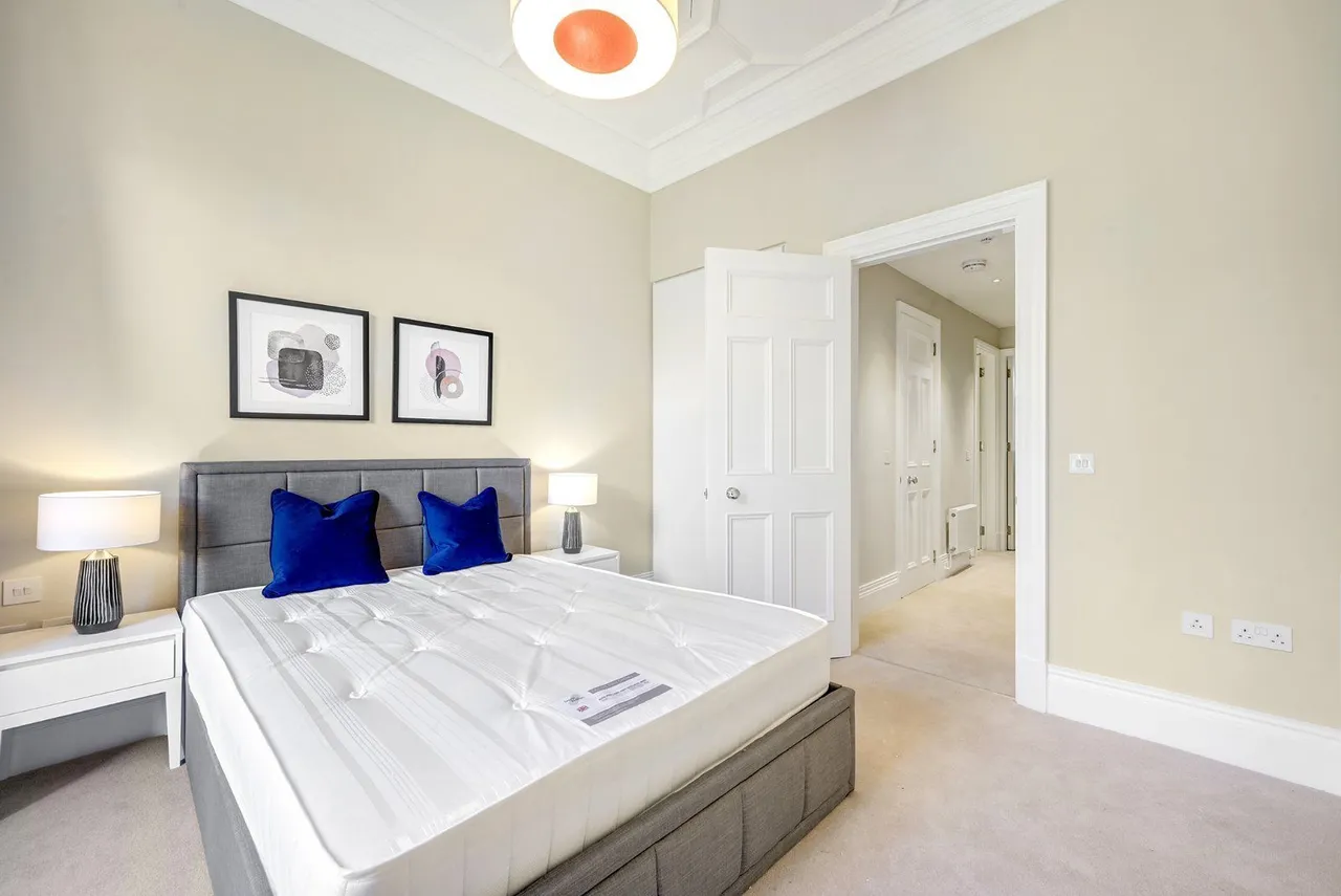 Lower Sloane Street, Chelsea, London, SW1W 8BJ, photo 5