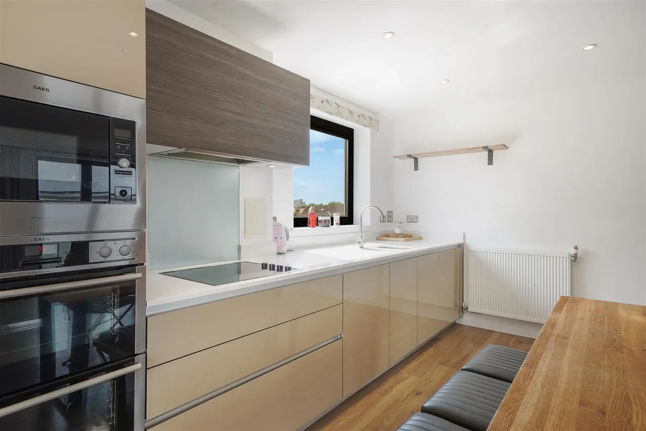 Williams Way, Wembley, HA0, photo 5