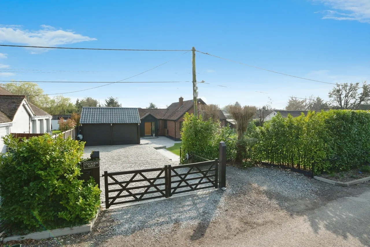 The Chase, WICKFORD, Essex, SS12, photo 5