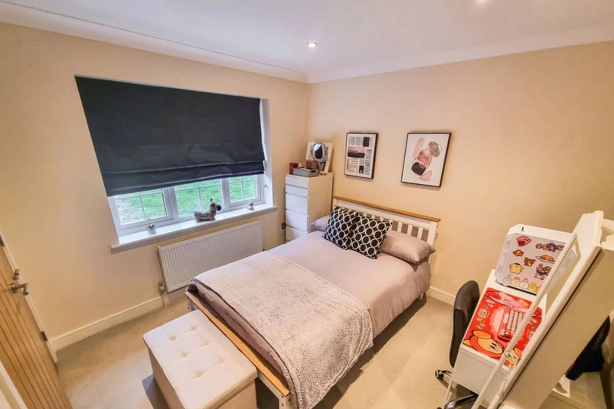 Ewins Close, Ash, Guildford, Surrey, GU12 6SA, photo 10