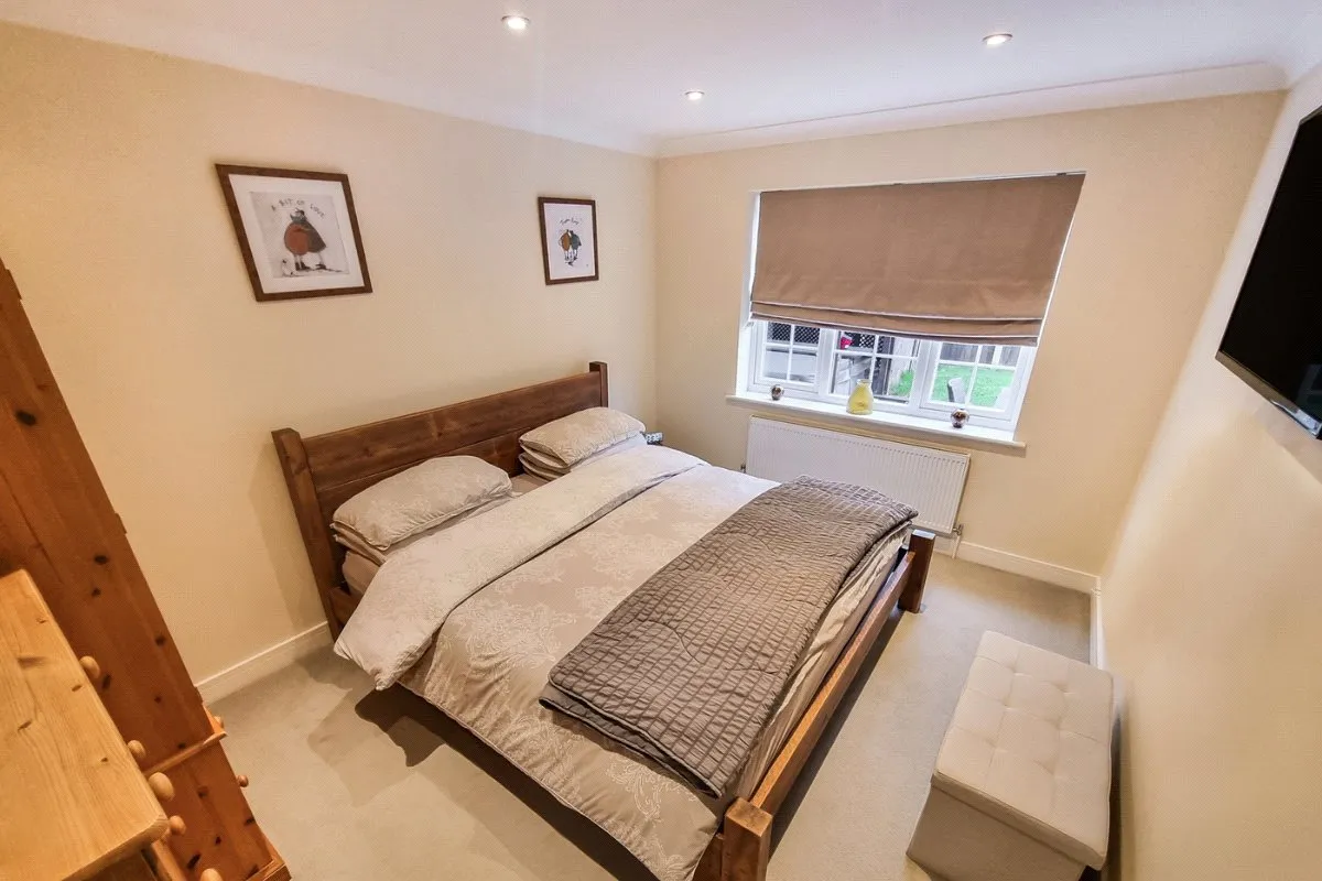 Ewins Close, Ash, Guildford, Surrey, GU12 6SA, photo 7