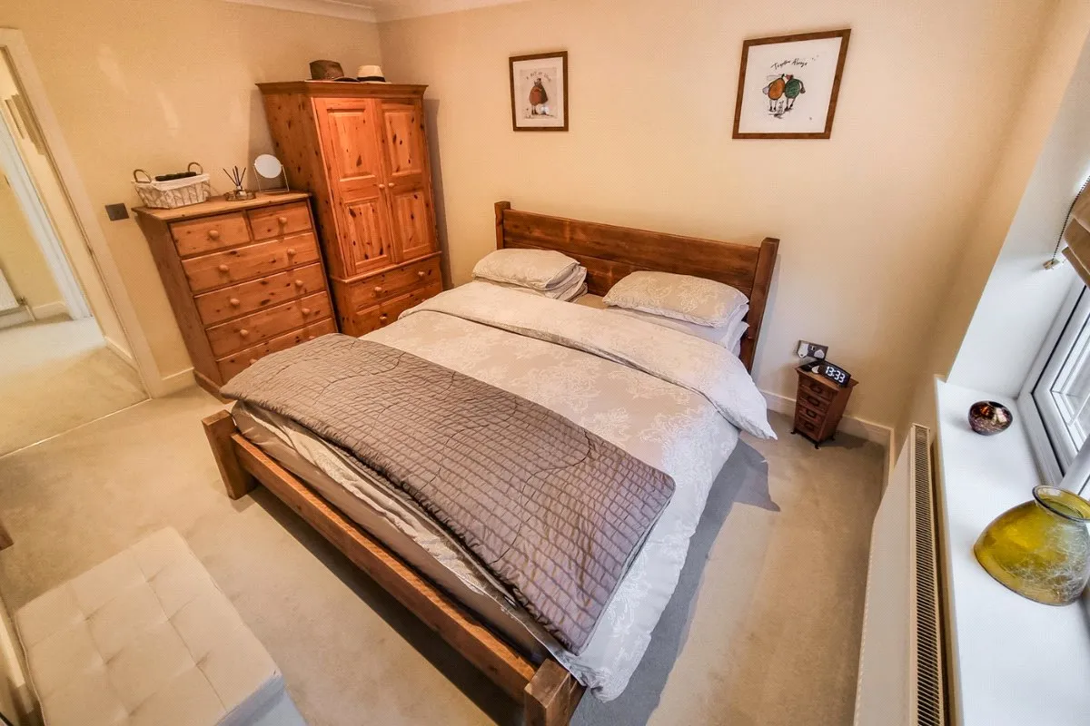 Ewins Close, Ash, Guildford, Surrey, GU12 6SA, photo 8