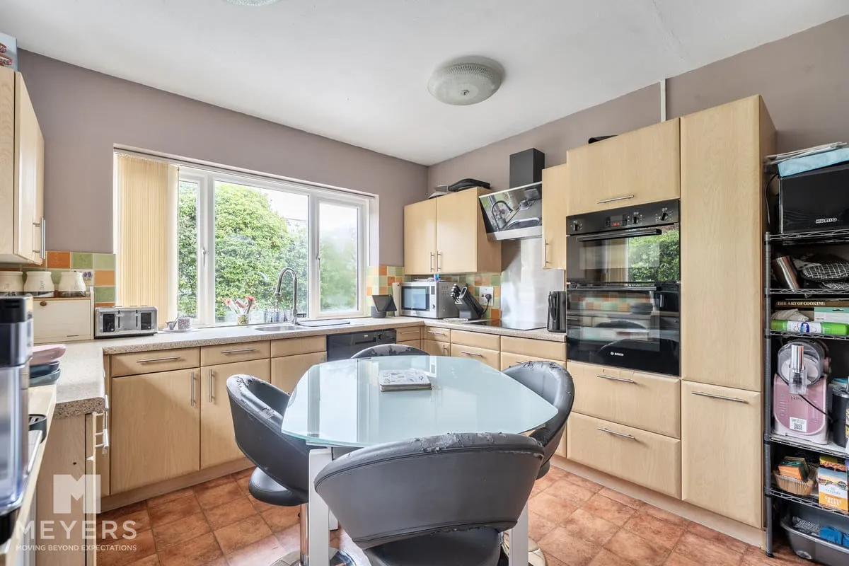 Longfield Drive, West Parley, BH22, photo 3