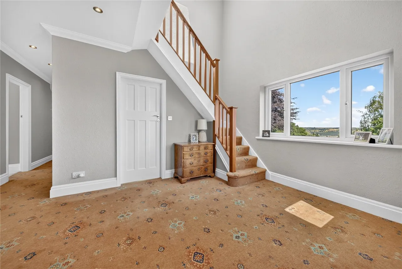 Breary Lane, Bramhope, photo 17