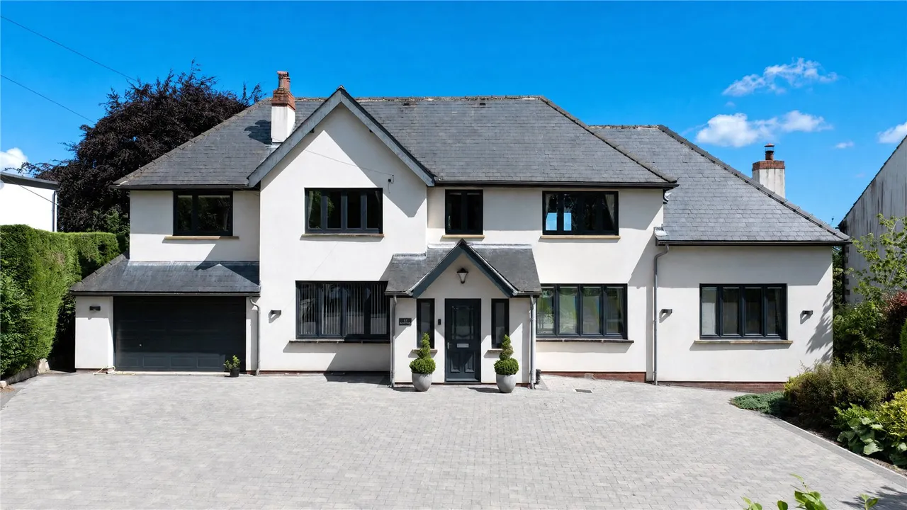 7 bed house for sale, Breary Lane, Bramhope